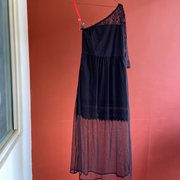 Elle Marvel Black Lace Dress. Size-S. - Picture 5 of 16